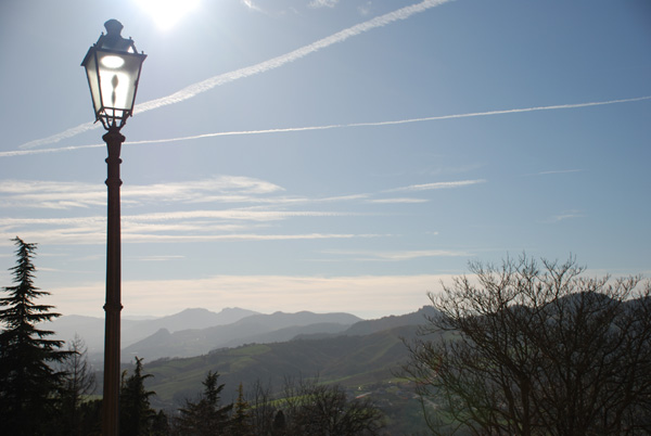 Rimini Verucchio lumiere lampione landscape panorama foto immagini emilia romagna alex picciafuochi alessandro art arte artist photo appennino